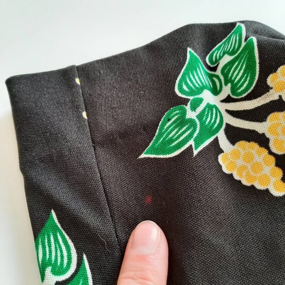Vtg 70s Polyester Bells Novelty Goldenrod Plant Print Bell Bottom Flare Pants SM - Picture 8 of 8